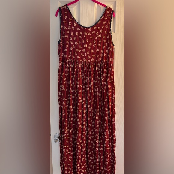 Karen Kane Red Flower Pattern contrasting Navy trim Maxi Dress - Picture 4 of 4